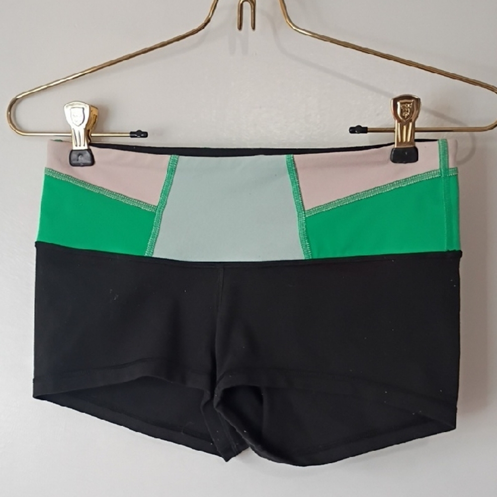 Lululemon Black Workout Shorts Women's Booty Shorts Size 4 Yoga Pilates